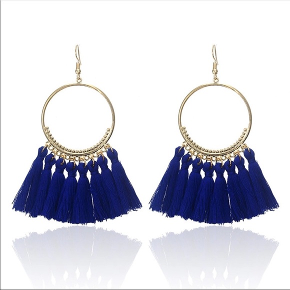 Navy blue tassel hoops earrings - Picture 5 of 6